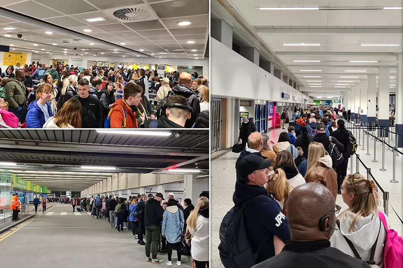 Hoards of passengers gathering inside Manchester Airport following flight delays © Manchester Evening News