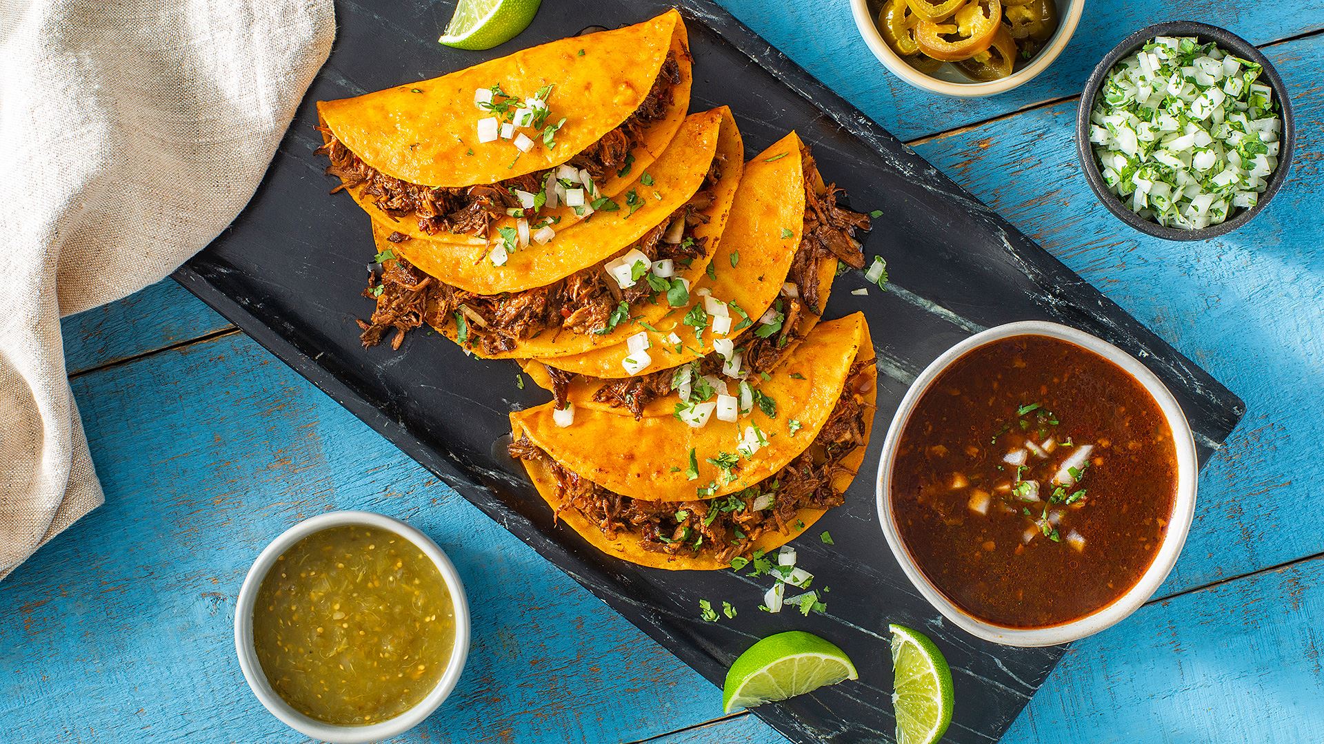 Mexican Birria Tacos © Goya