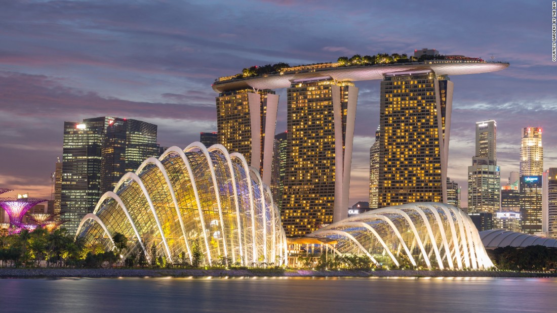 Singapore's iconic Marina Bay Sands hotel ©CNN