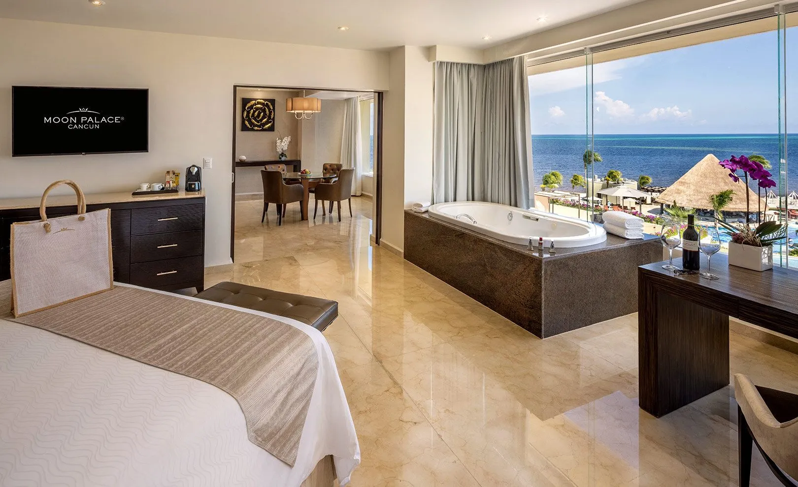 Superior Governor Suite Moon Palace, Cancún, Mexico © Moon Palace Resort