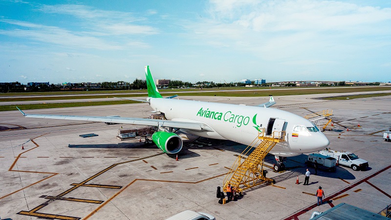Avianca Cargo docking