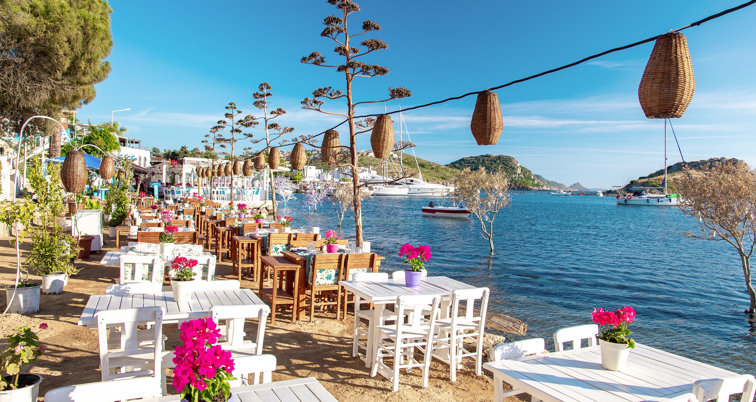 Beach Restaurant Bodrum © Benoit Properties