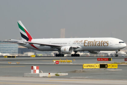 Boeing 777-31H, Emirates airlines at Dubai International Airport