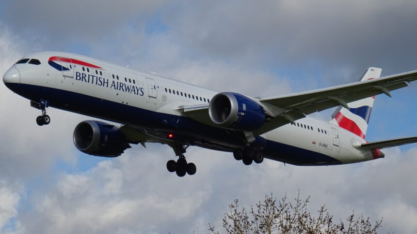 a Boeing 787-9 Dreamliner operating for British Airways arriving for landing on Runway 27L at London Heathrow Airport.