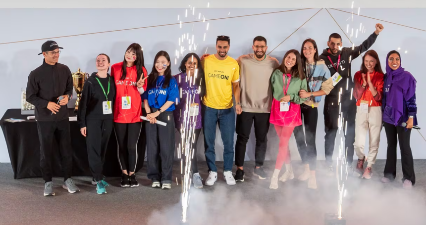 Etihad revealed ten employees who will be awarded full scholarships for Etihad’s Employee Cadet Pilot training programme. The reveal took place during Etihad’s annual employee engagement forum in front of an audience of 2500 staff.