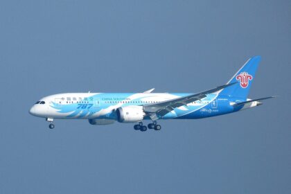 A China Southern Airlines Boeing 787-8 in air.