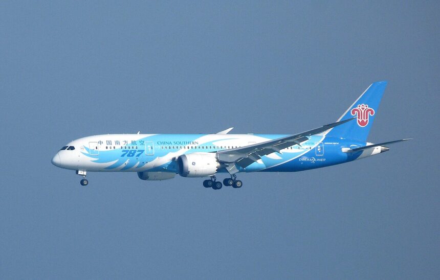 A China Southern Airlines Boeing 787-8 in air.