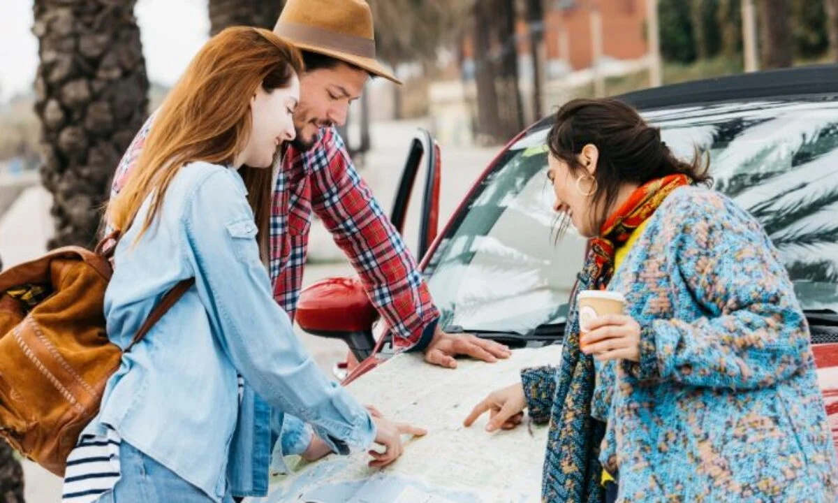 College Student Road Trip © Car Analytics