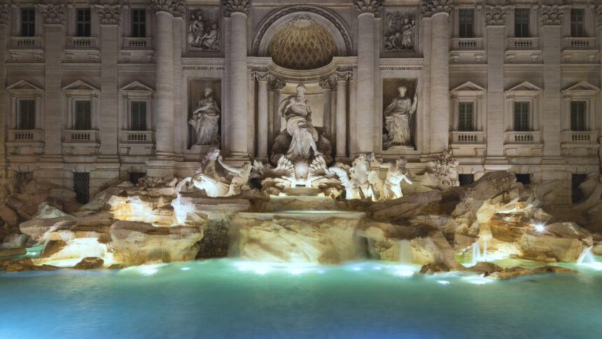 Fontana di Trevi, Rome © Turismo Roma
