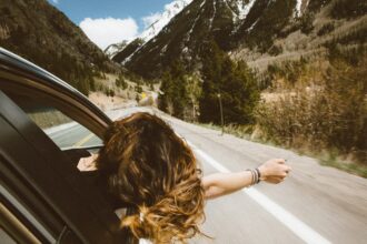 Road Tripping through Canada © Unsplash