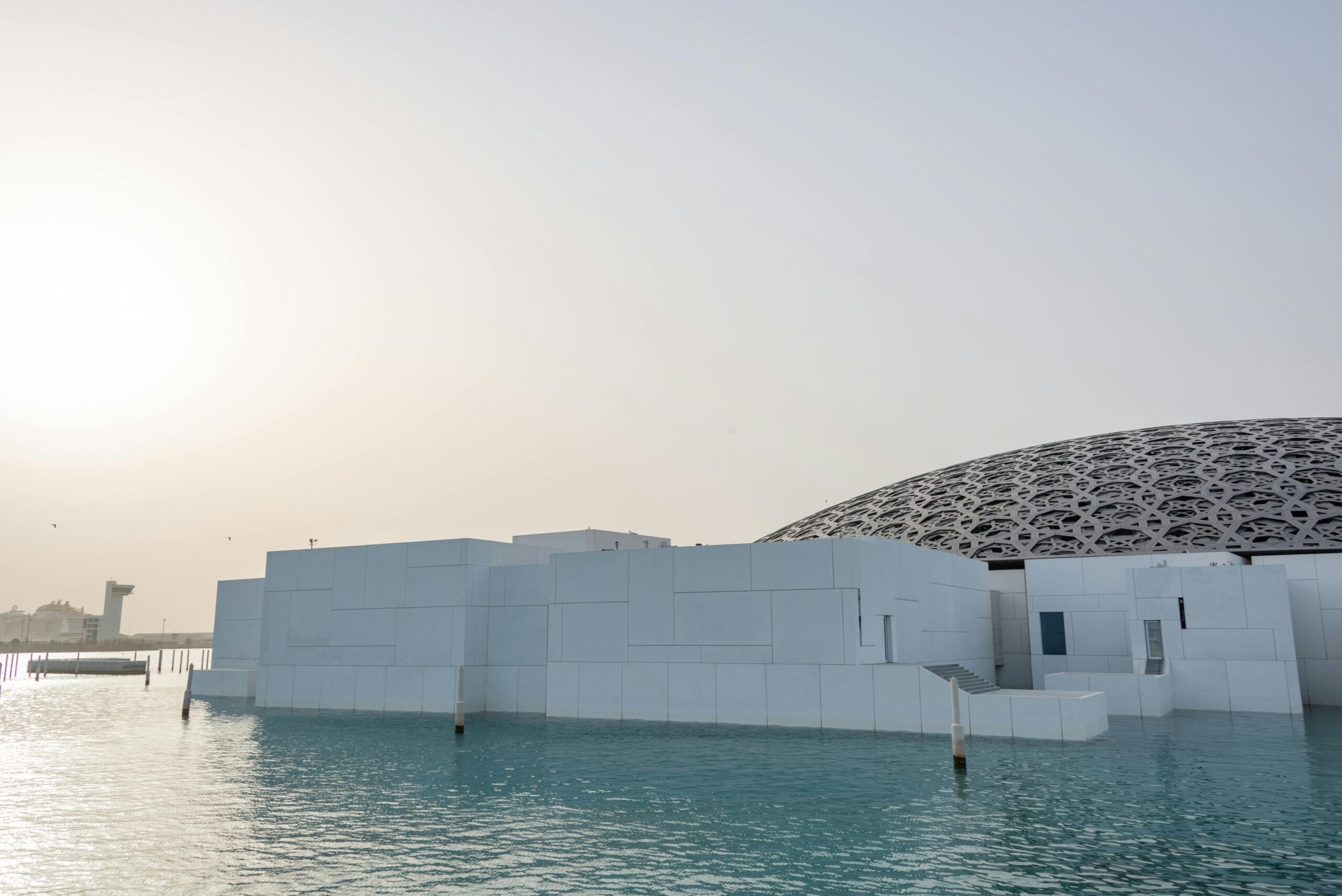 The Terrace and Dome of the Louvre Abu Dhabi, United Arab Emirates © Pexels
