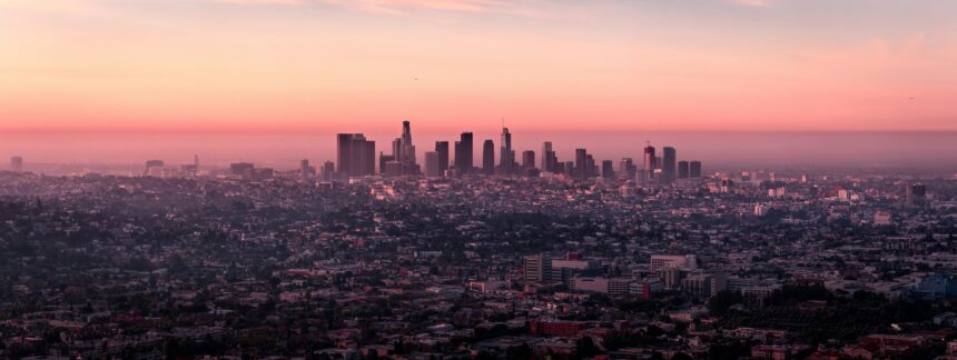 Los Angeles at sunset / Martin Adams