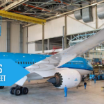 KLM 787