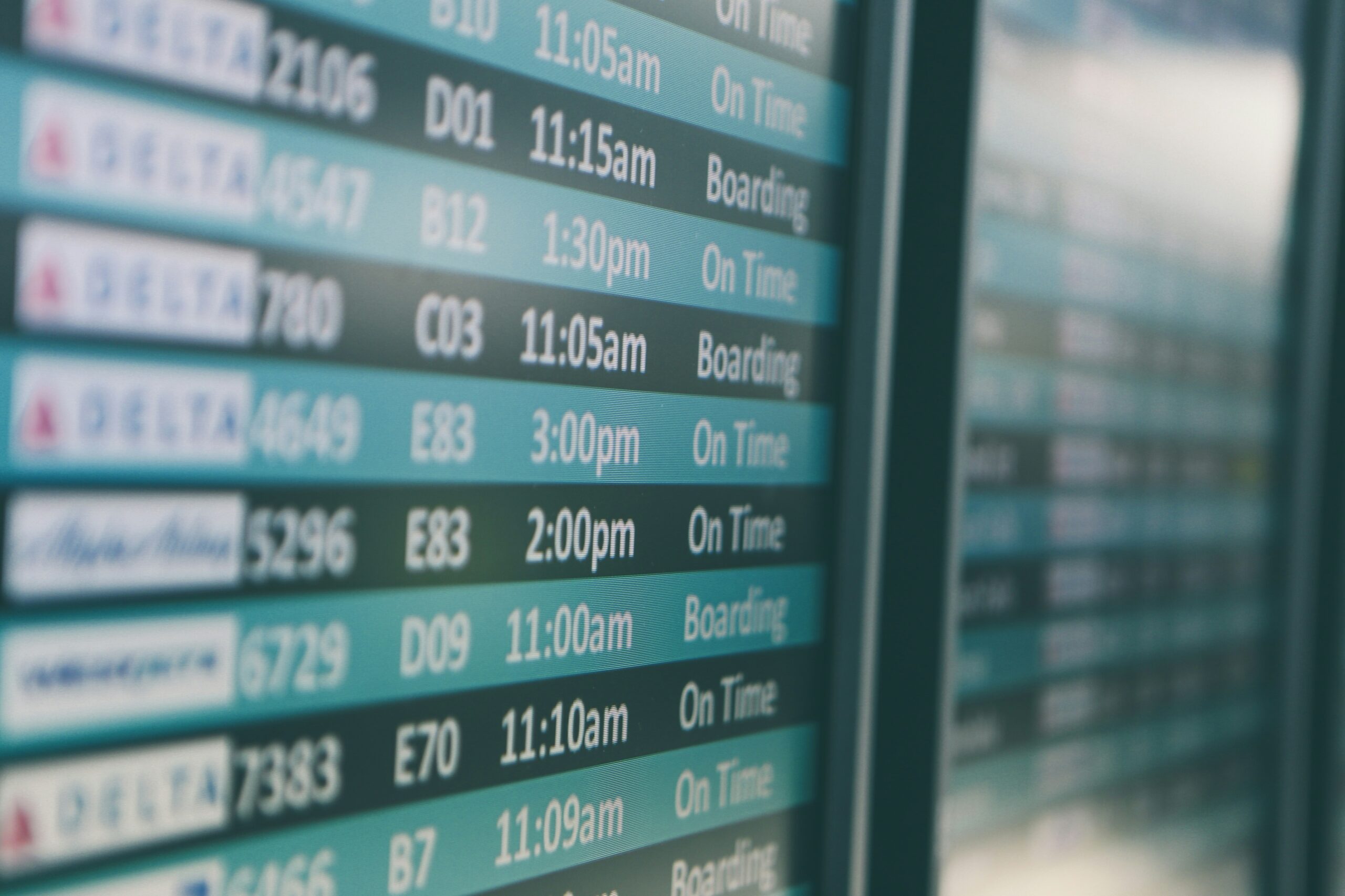 Airline tracking screen depicted to show flight delays 