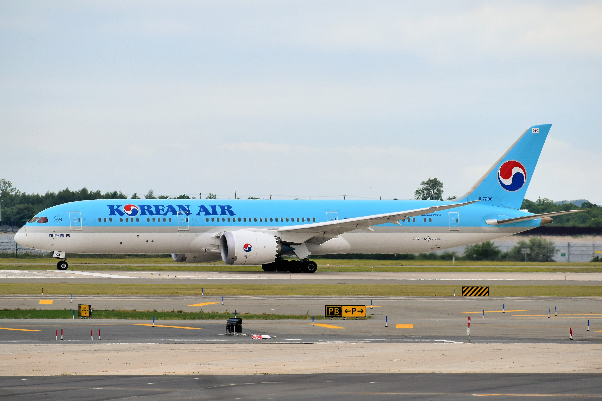 Korean Air Boeing 787-9 Dreamliner