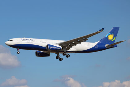 An image of a RwandAir Airbus A330-243 on final approach into Toulouse Airport