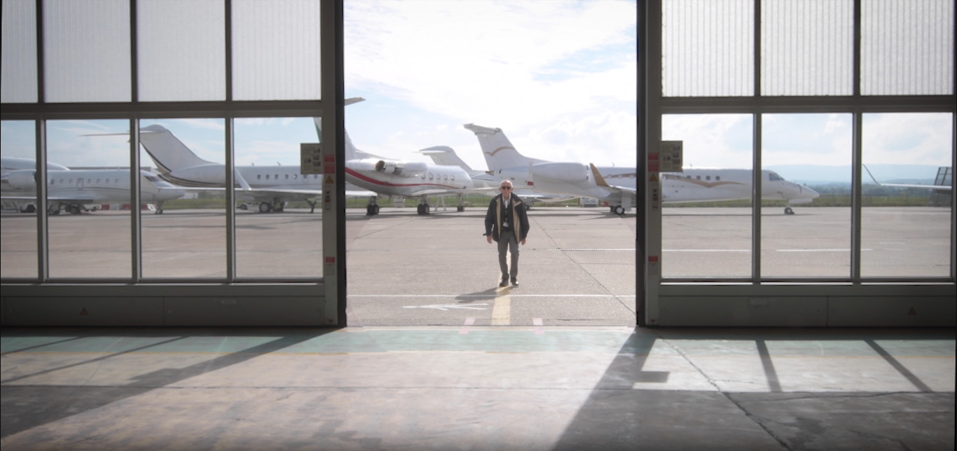 Elie Zelouf, an aviation pioneer and longtime Jet Aviation executive, was honored as a European Living Legend of Aviation in 2024 for over 70 years of service to the business aviation industry.