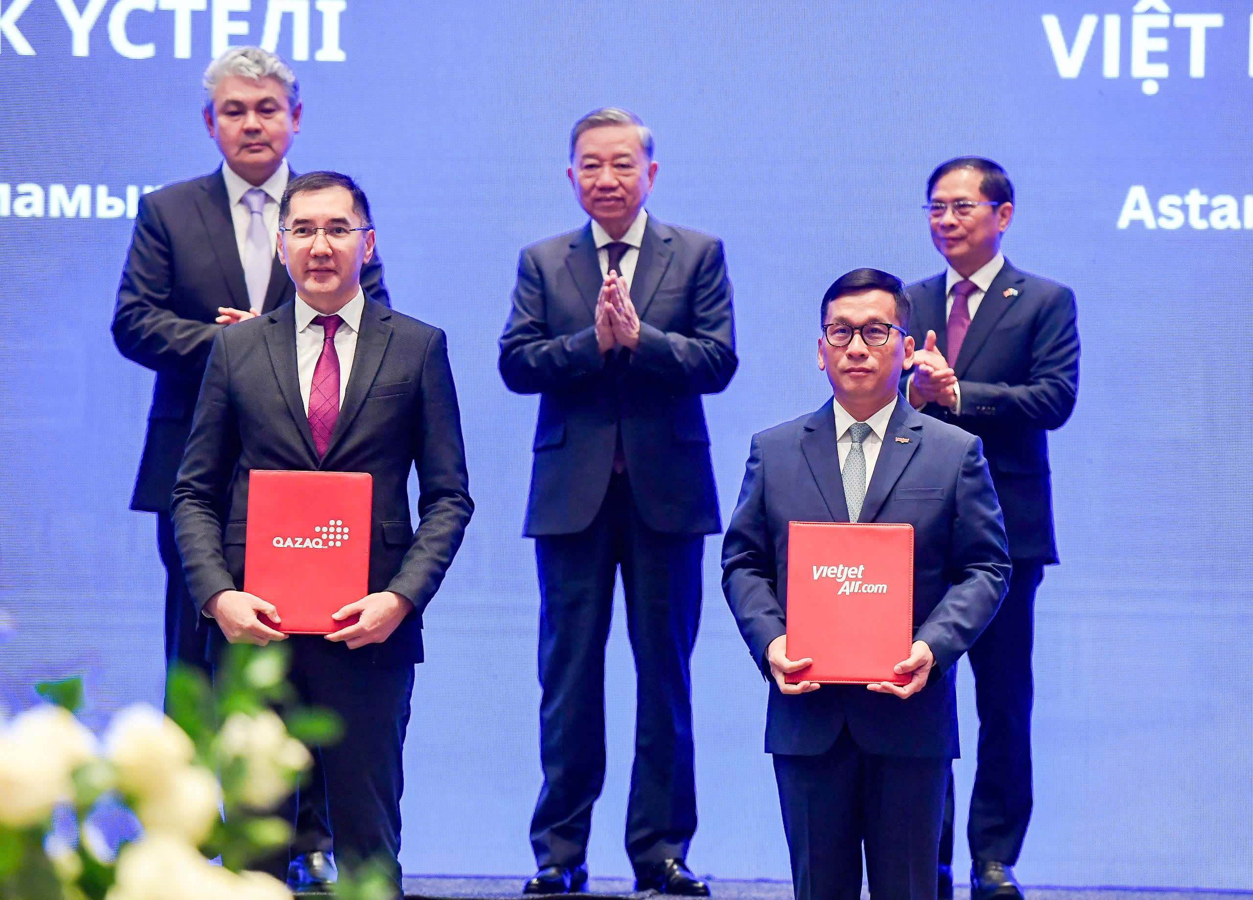Vietnam’s Ministry of Finance granted a Foreign Investment Registration Certificate to Aviation Holdings, a subsidiary of Vietjet, authorizing its acquisition of a strategic equity stake in Qazaq Air.
