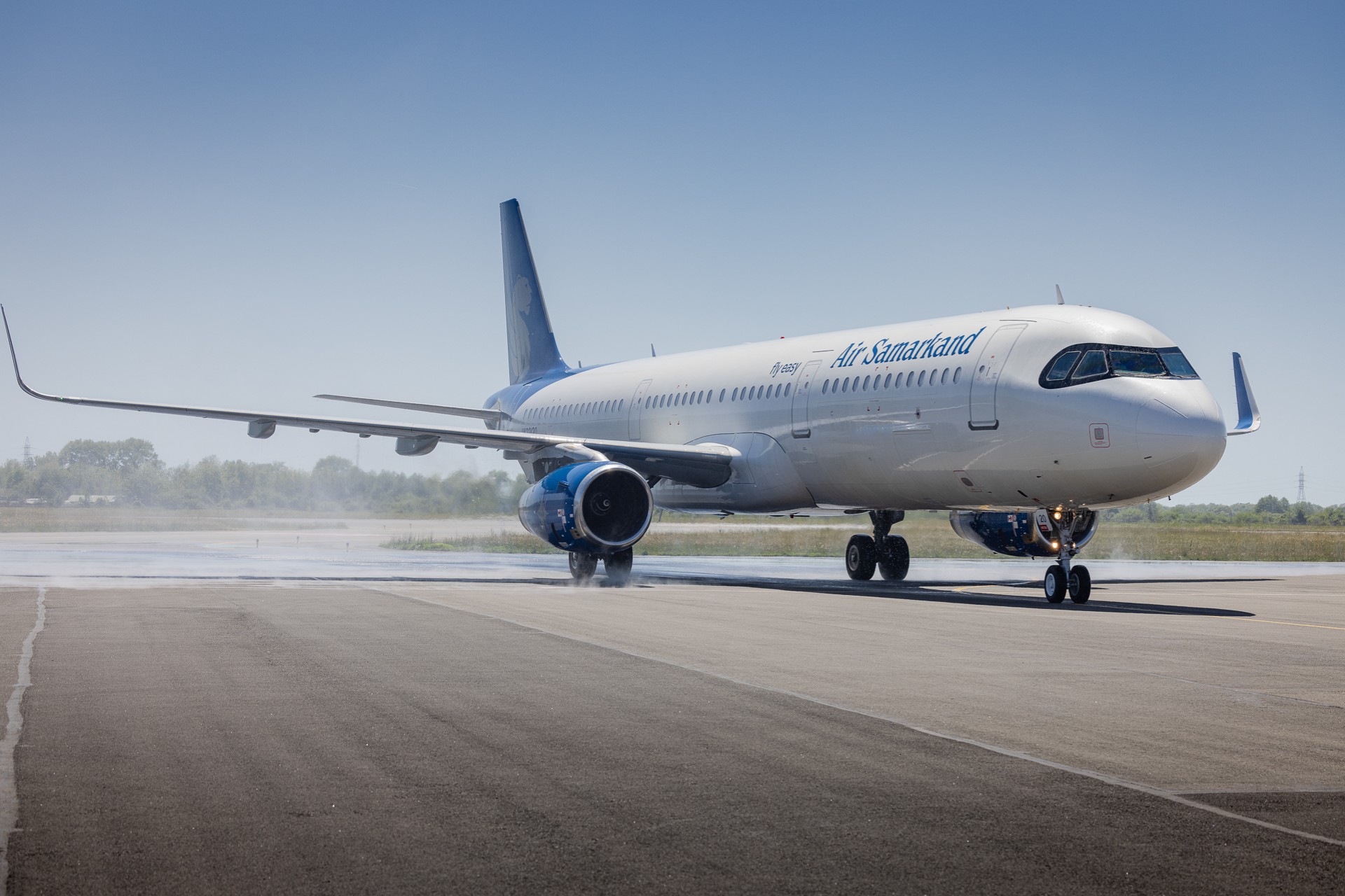 How Air Samarkand is Confronting Climate Change at 30,000 Feet - Travel ...