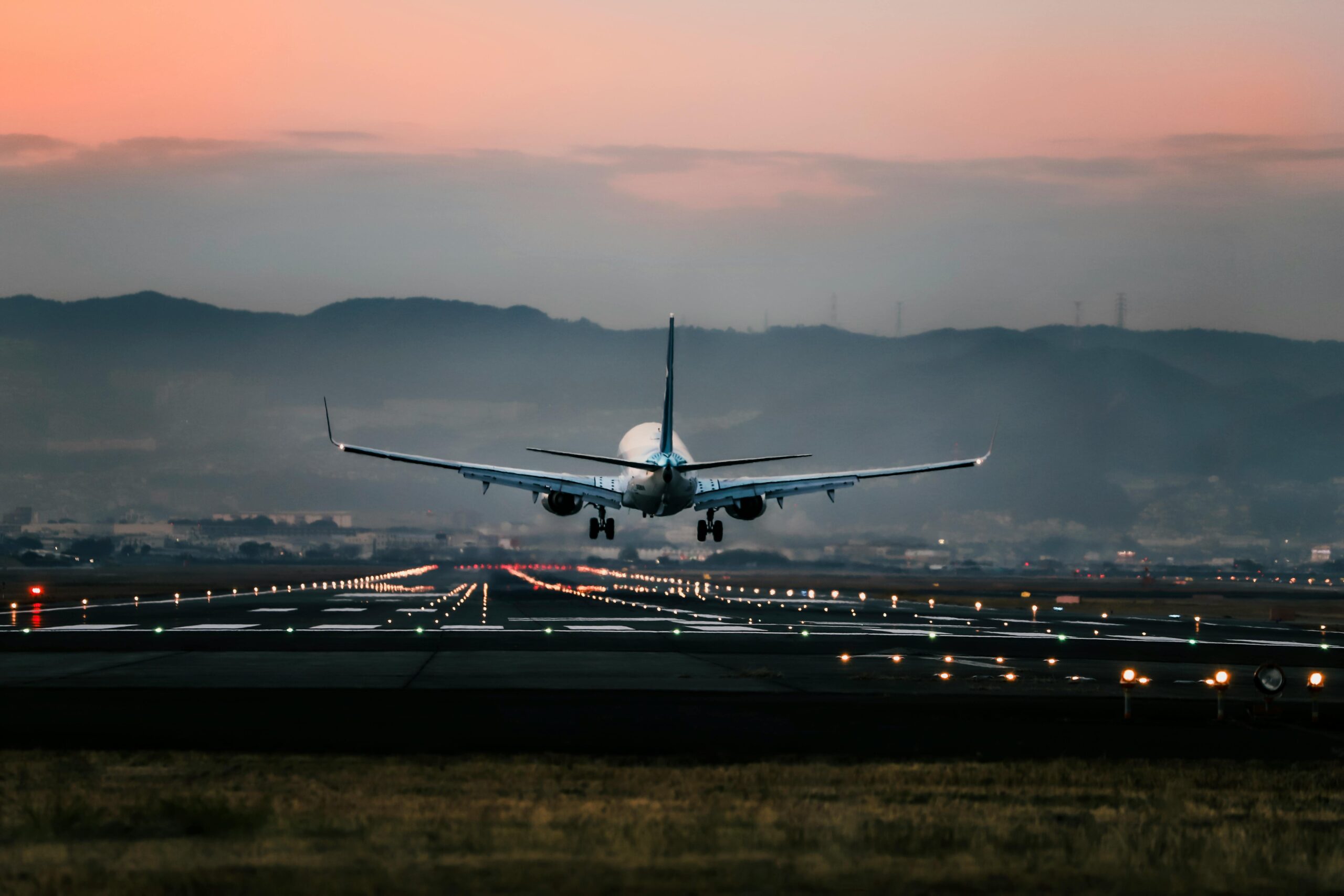 Boeing aircraft landing