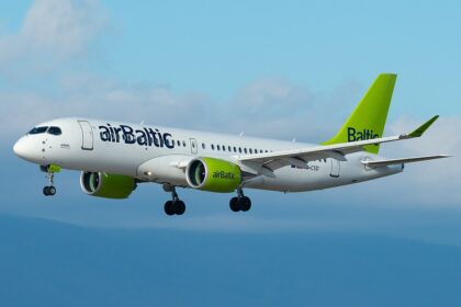 airBaltic A220-300