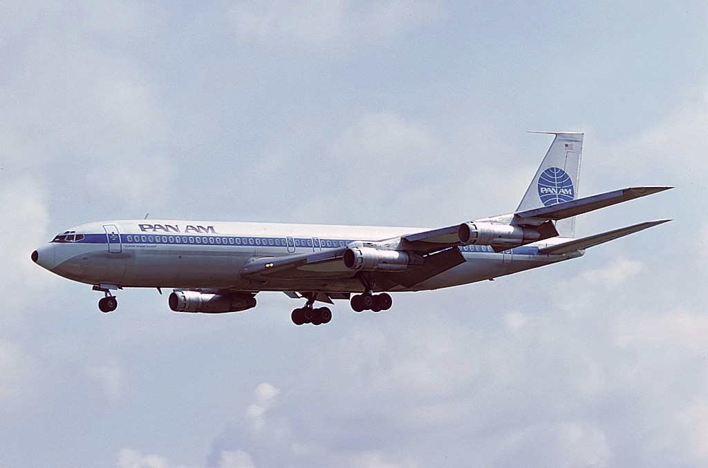Pan Am Boeing 707-321B