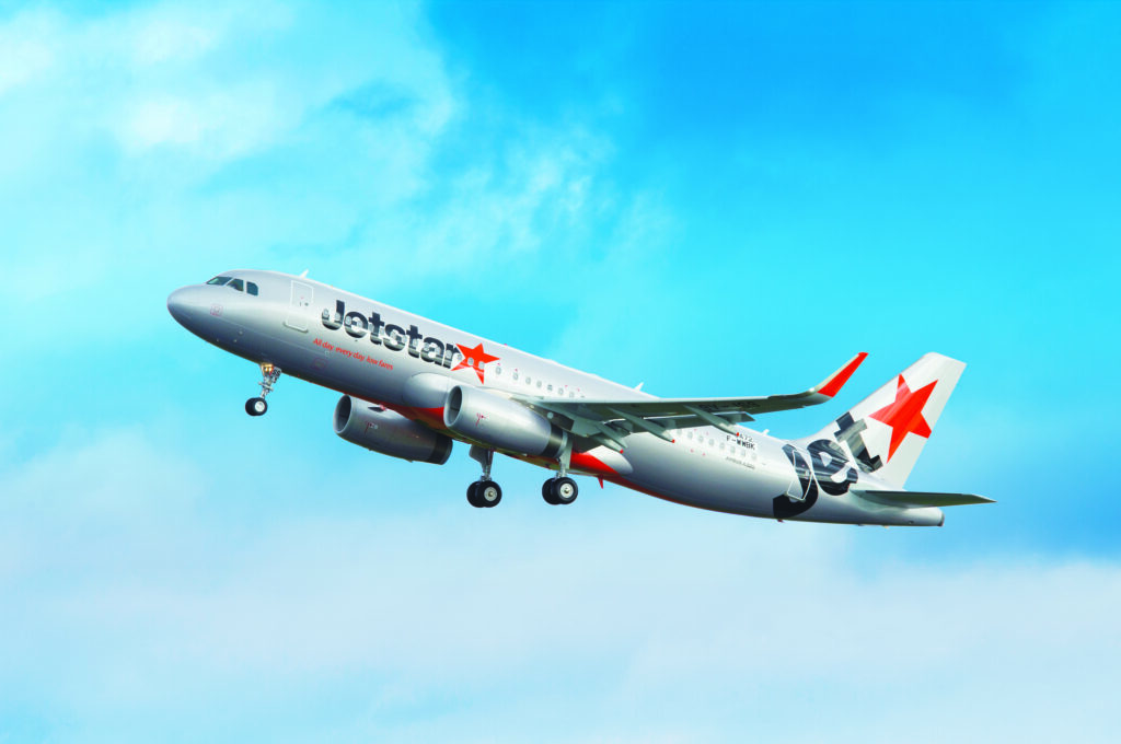 Qantas to shut down Jetstar Asia