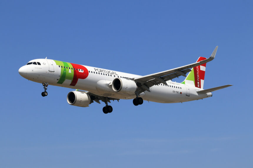 An image of a TAP Air A321neo in the air.