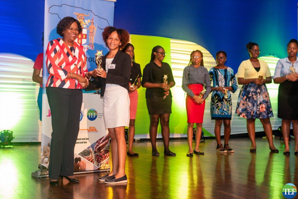 2019 Graduation from Internship
