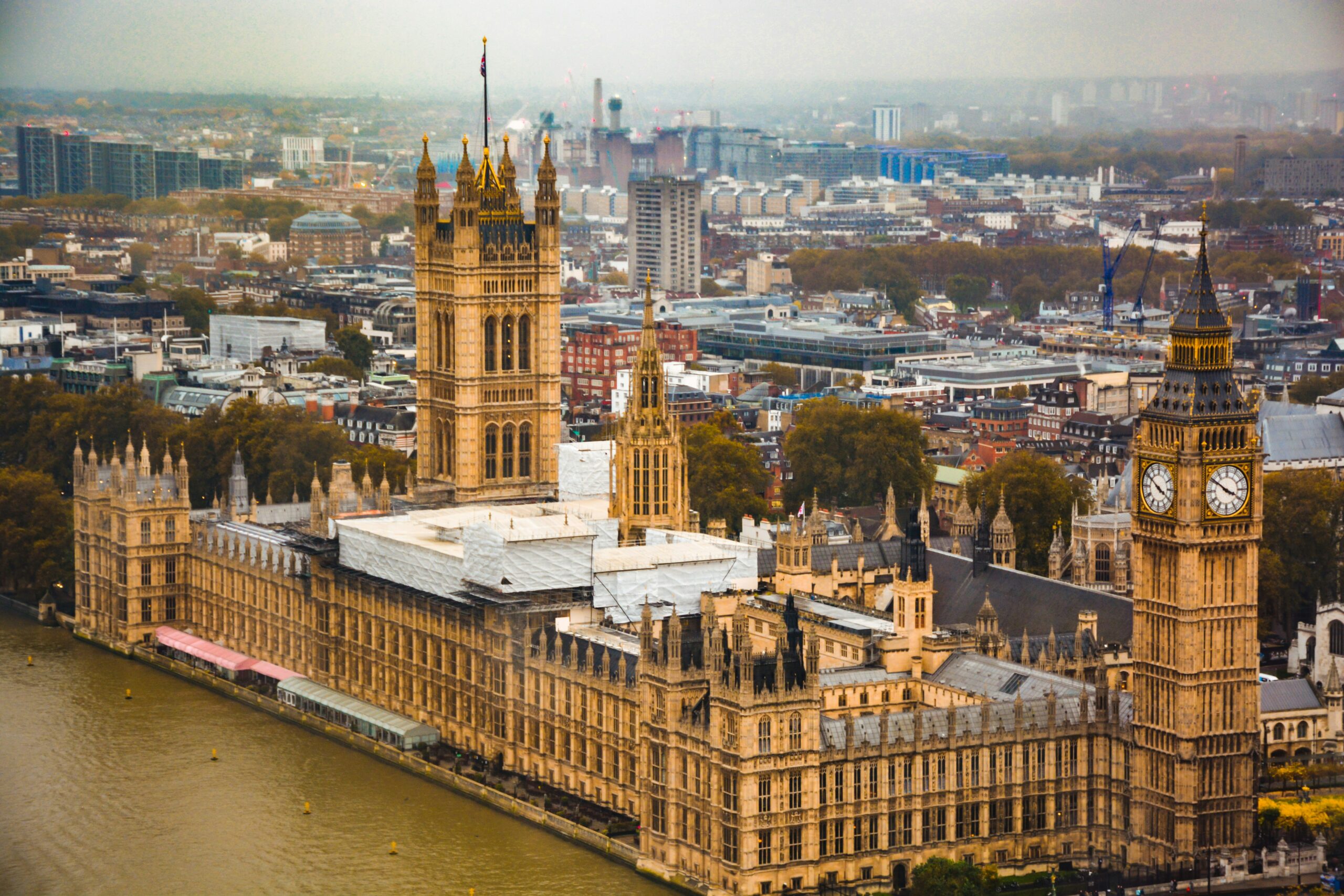 UK Parliament square to show UK Government laid out new airspace redesign laws in the parliament