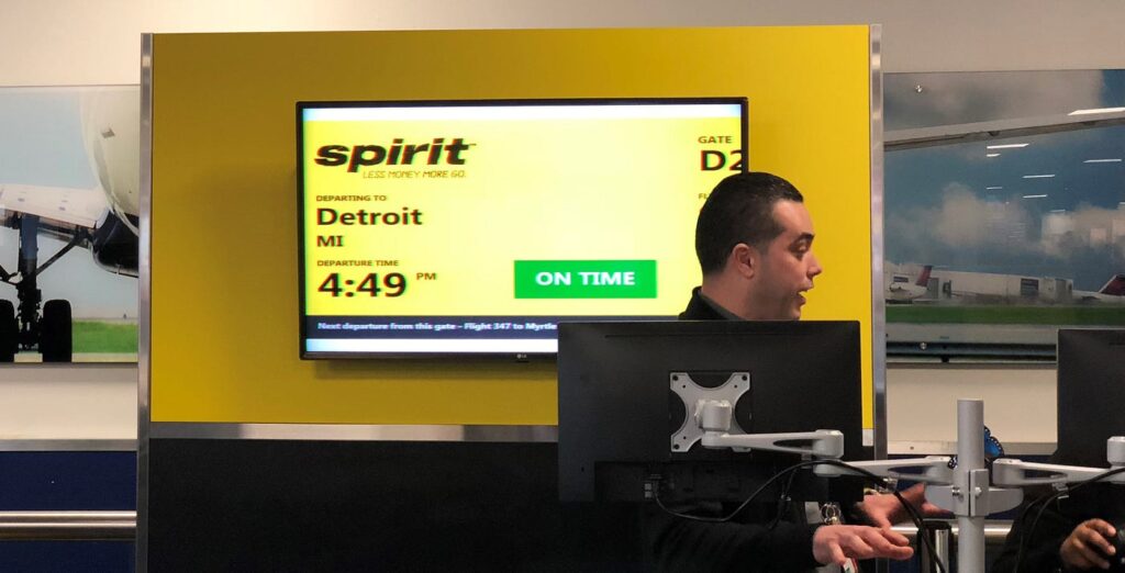 Spirit airlines gate to detroit 