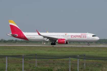 An Iberia A321-251NX, with a special livery to celebrate the airline winning the on-time performance award 2023.
