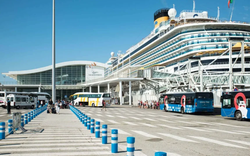 Barcelona Cruise Port © Barcelona Hacks