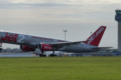 An image of a Jet2 Boeing 757-21B aircraft taking off