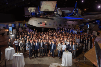 Employees and representatives at MTU Aero Engines North America 25th anniversary