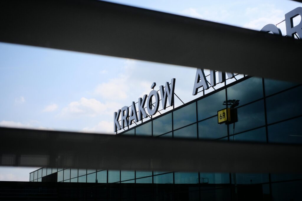 Image for section on flight details for the Abu Dhabi-Krakow and Abu Dhabi-Salalh routes
