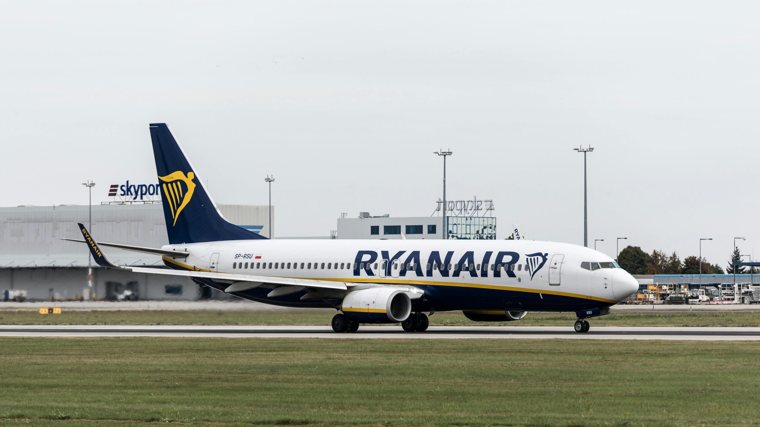 Streik der französischen Fluglotsen verursacht Störungen, Ryanair sagt 170 ...