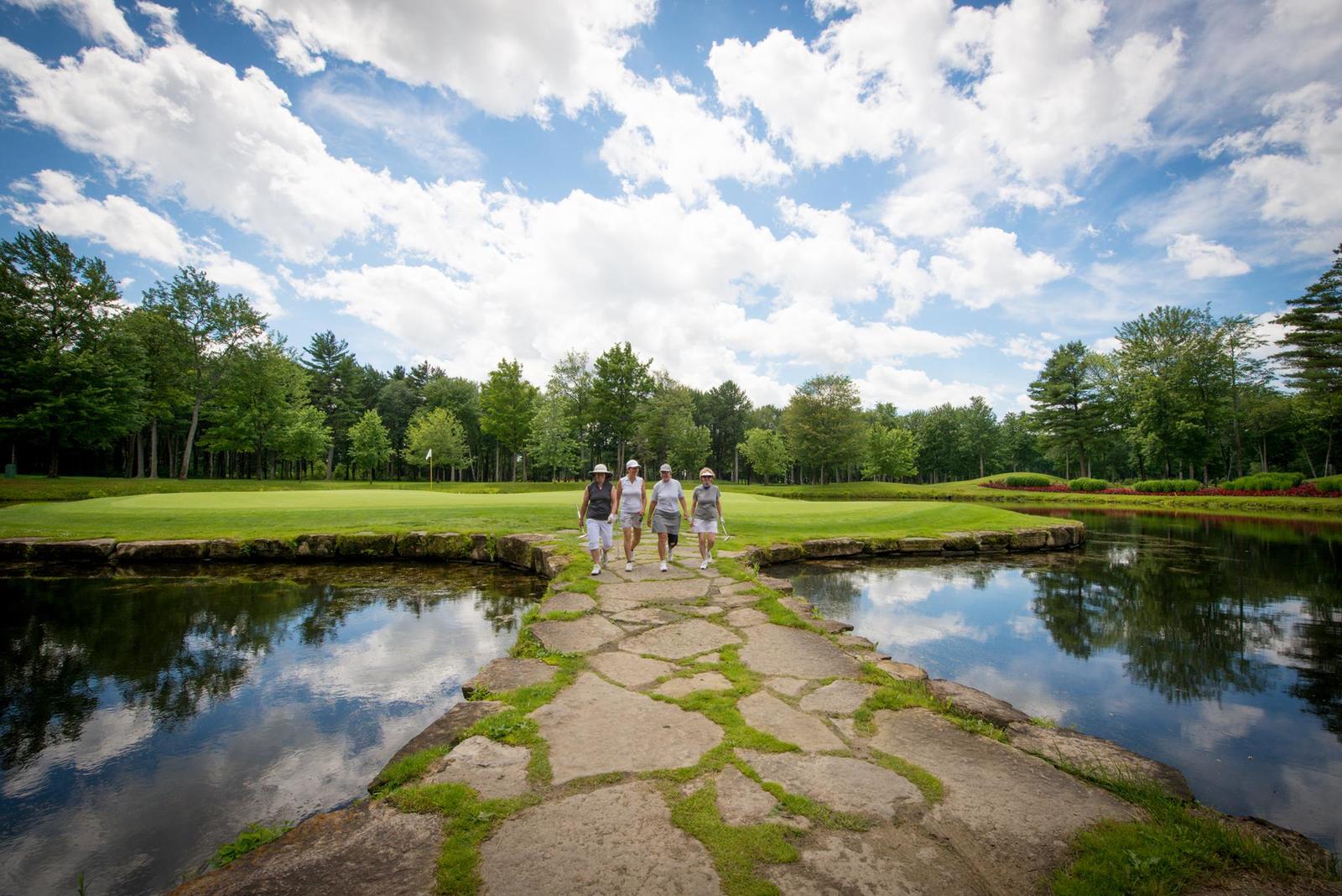 Location of Air Canada Foundation's 13th annual golf tournament: Club de Golf Le Mirage in Terrebonne, Quebec