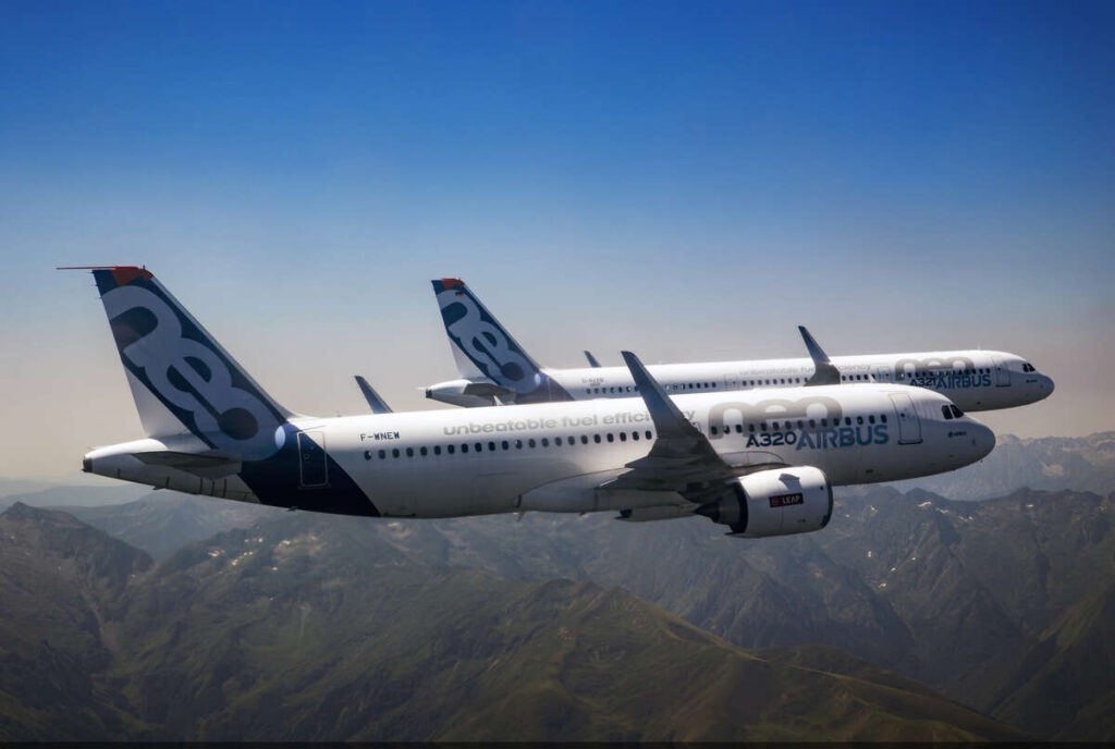 Airbus A320neo and A321neo in flight together