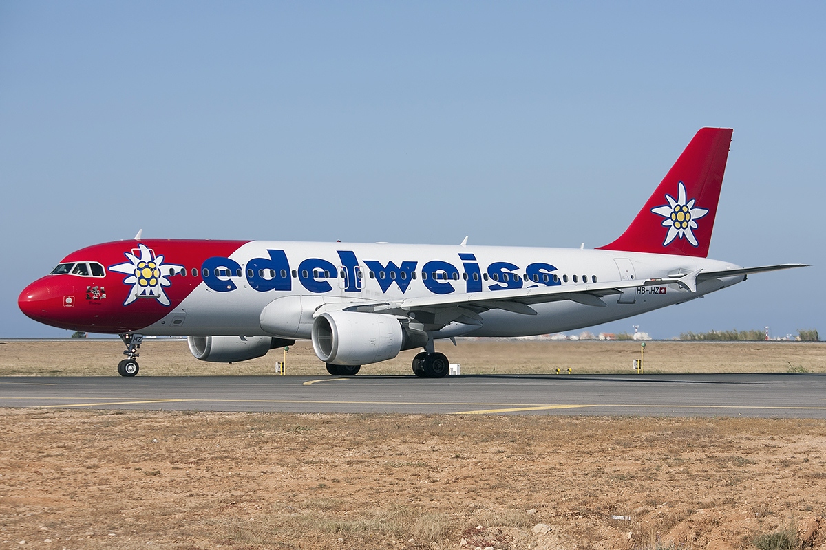 Edelweiss Air Airbus A320