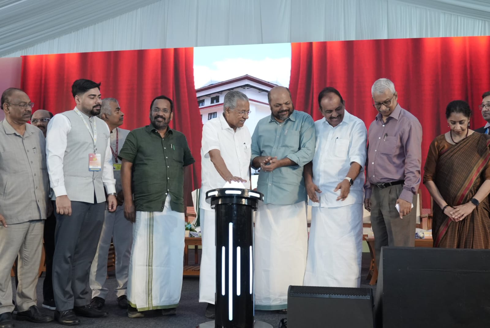 The chief guests inaugrating the first summit which is focused on sustainable aviation 