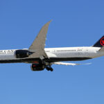 Air Canada B787-9 landing at Toronto Pearson Int'l Airport