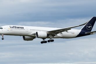 A Lufthansa Airbus A350-900