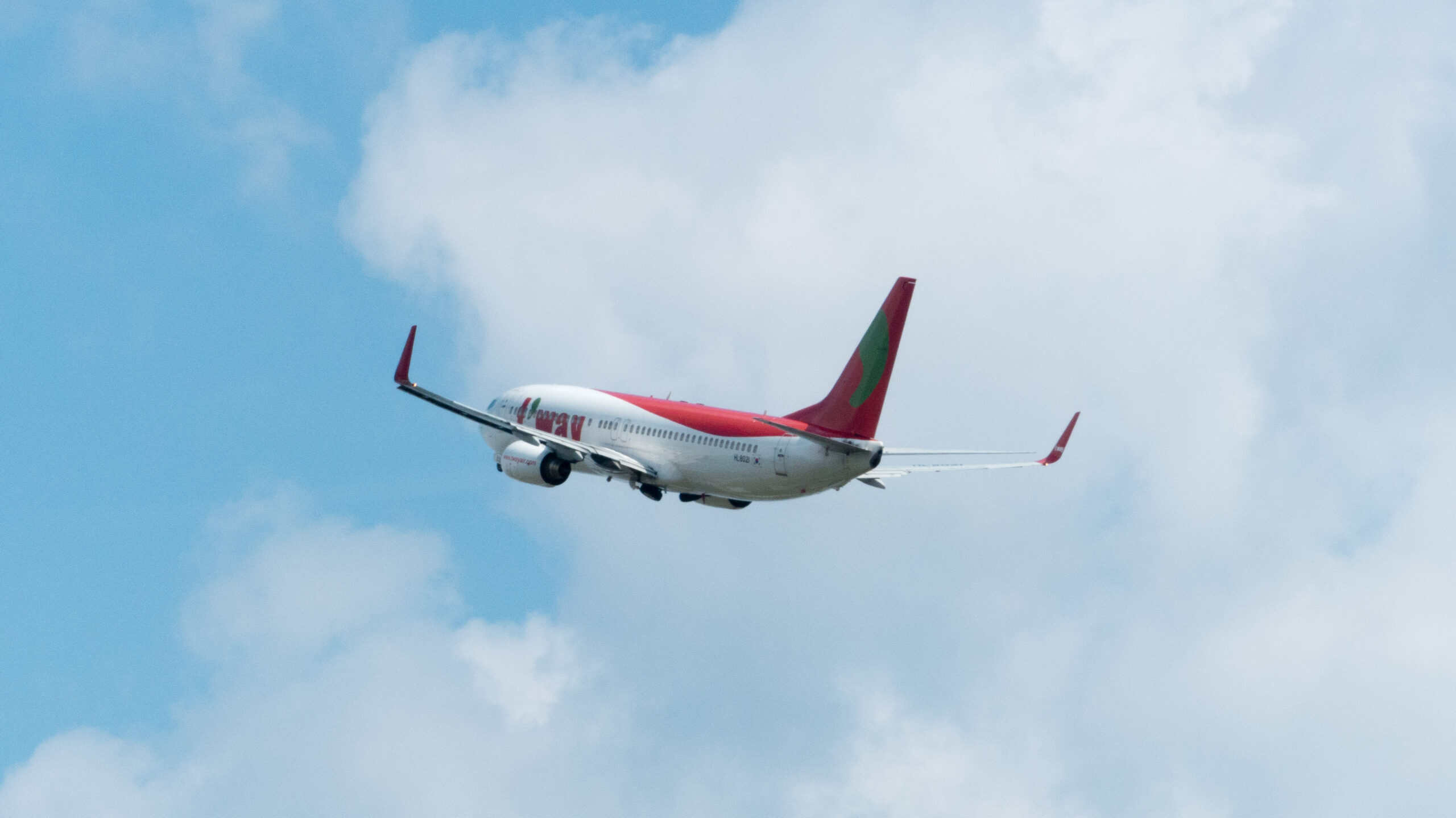 T'way Air Boeing 737, taking off