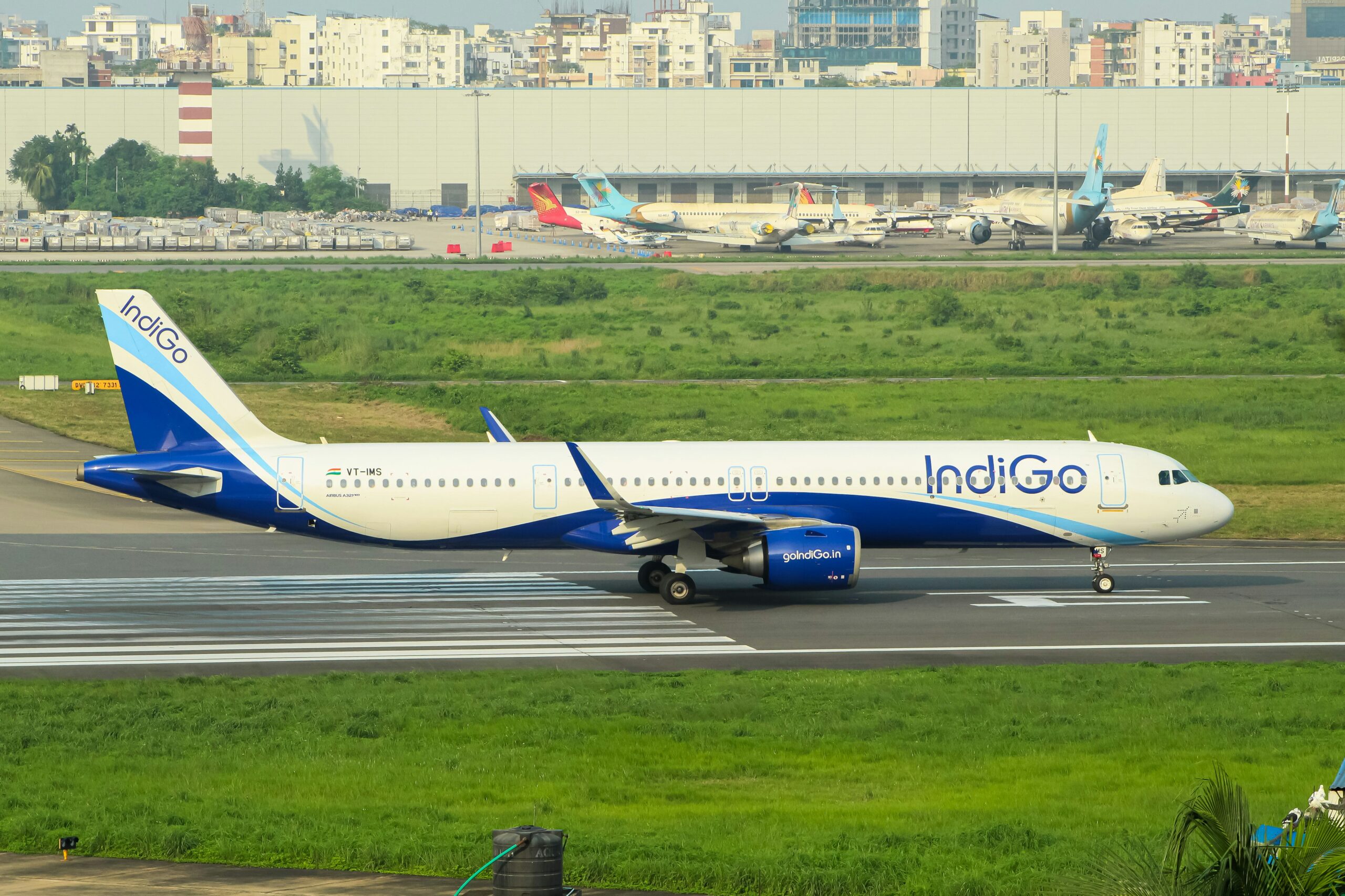 IndiGo Airbus A321 landing at Hazrat Shahjalal International Airport