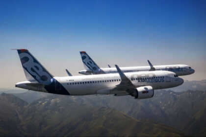A320neo-and-A321neo-in-flight-together