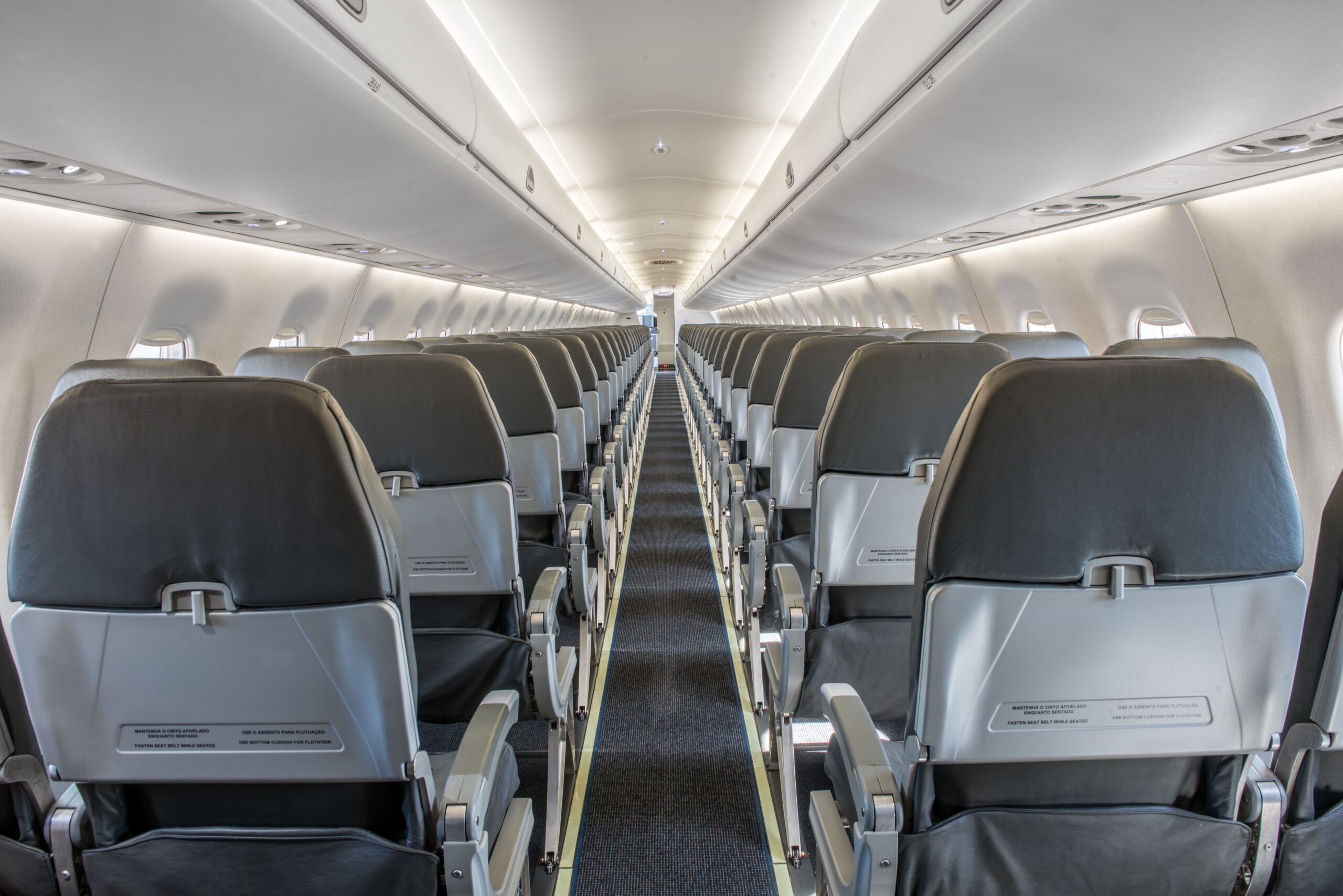 Embraer-190-interior ©TAP Air Portugal