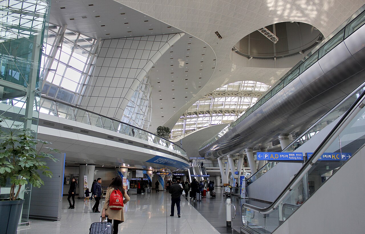 The interior of the Incheon Airport transportation center.