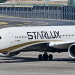 STARLUX Airbus A321-252 landing.