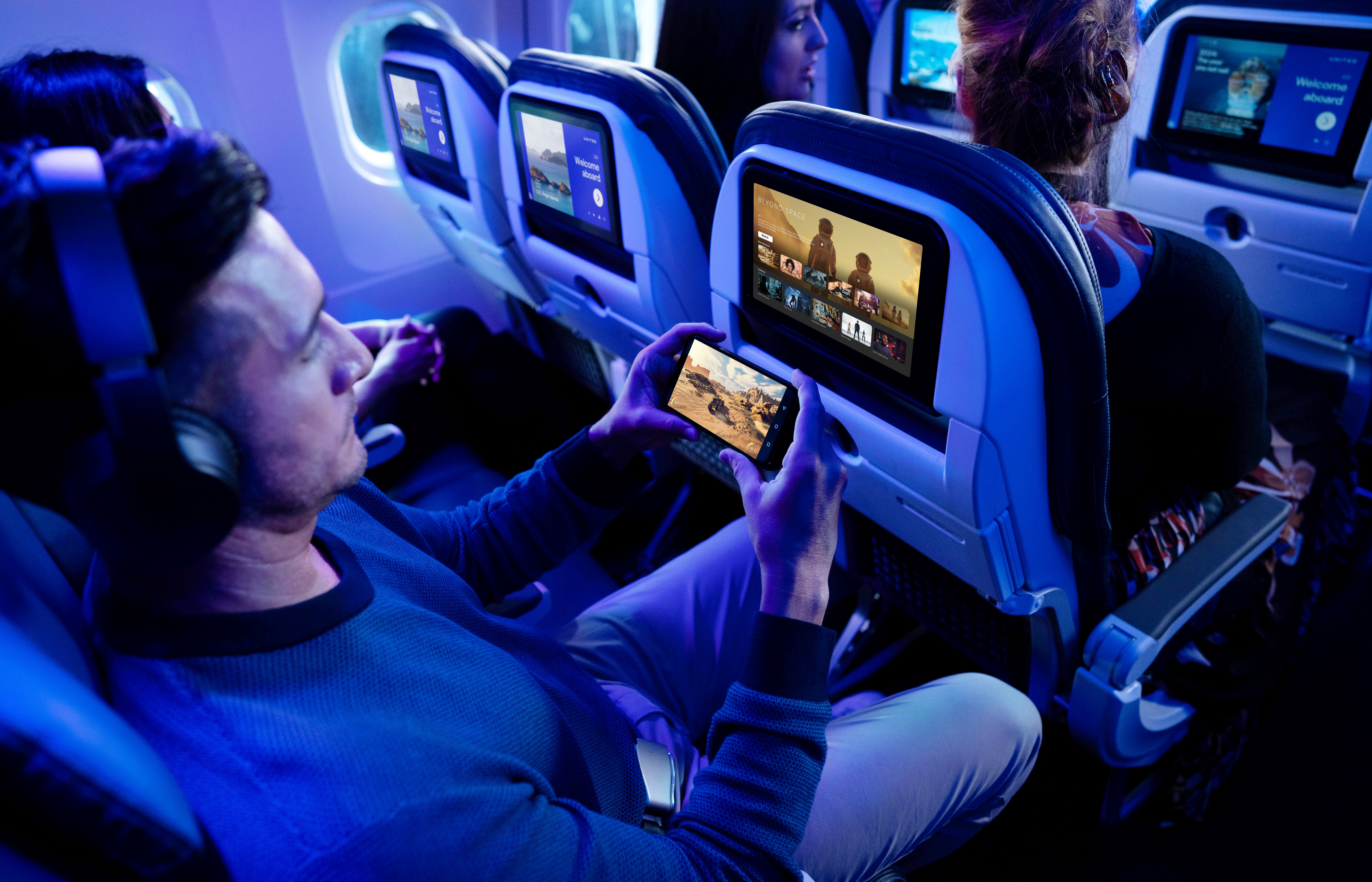 United Airlines to operate first mainline flight with Starlink